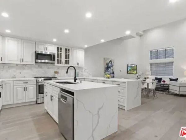 5019 Maplewood Avenue, Unit 105, Los Angeles, CA 90004