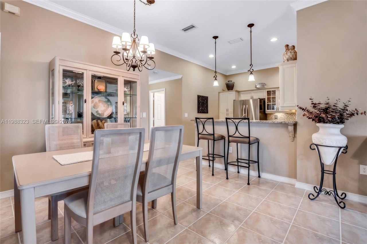 677 NW 129th Way, Pembroke Pines, FL 33028 Photo