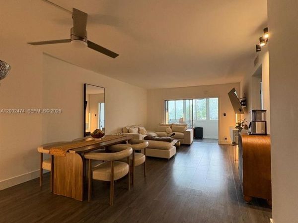 4200 Hillcrest Dr , Unit 208, Hollywood, FL 33021