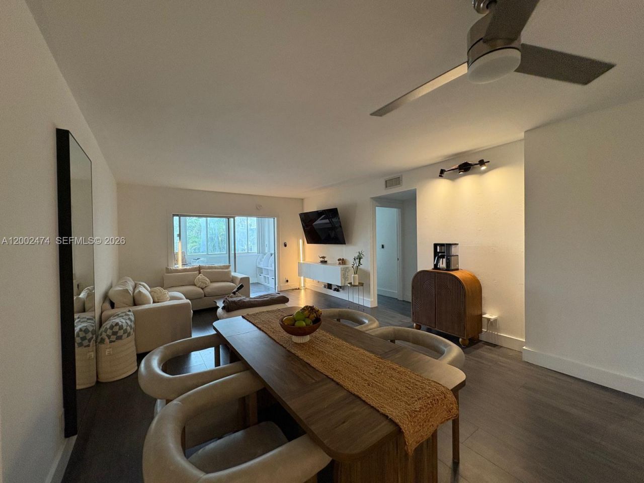 4200 Hillcrest Dr, Unit 208, Hollywood, FL 33021 Photo