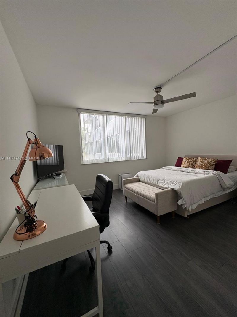 4200 Hillcrest Dr, Unit 208, Hollywood, FL 33021 Photo