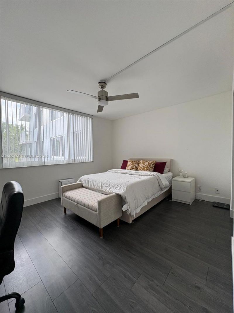 4200 Hillcrest Dr, Unit 208, Hollywood, FL 33021 Photo