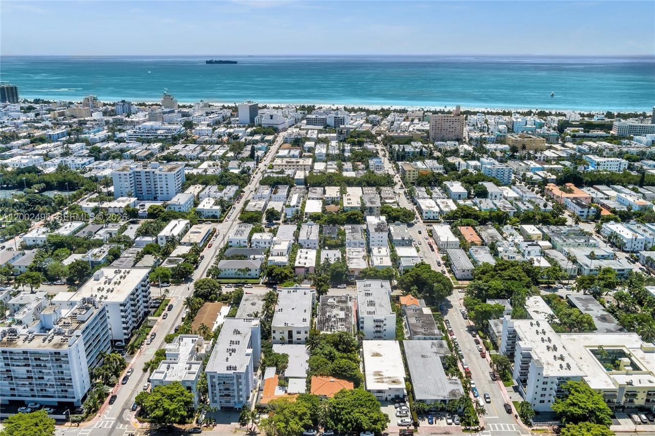 940 Michigan Ave, Unit 4, Miami Beach, FL 33139 Photo