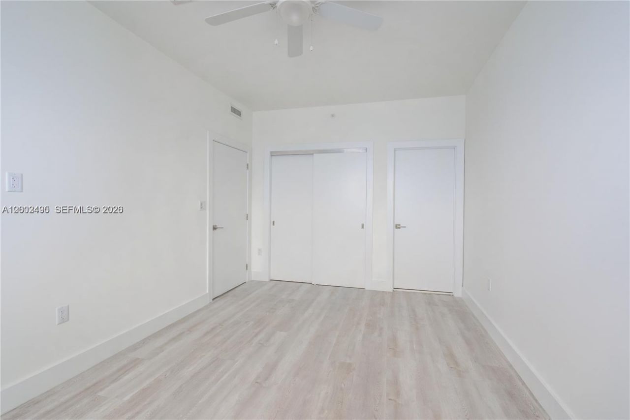 940 Michigan Ave, Unit 4, Miami Beach, FL 33139 Photo