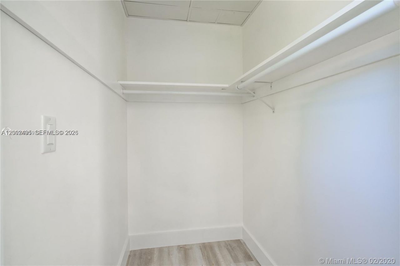 940 Michigan Ave, Unit 4, Miami Beach, FL 33139 Photo