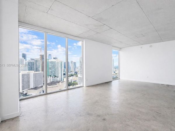 151 SE 1st St , Unit 3001, Miami, FL 33131