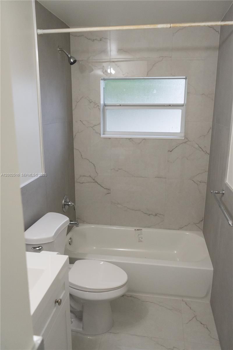 5400 NW 18th St, Unit 3N, Lauderhill, FL 33313 Photo