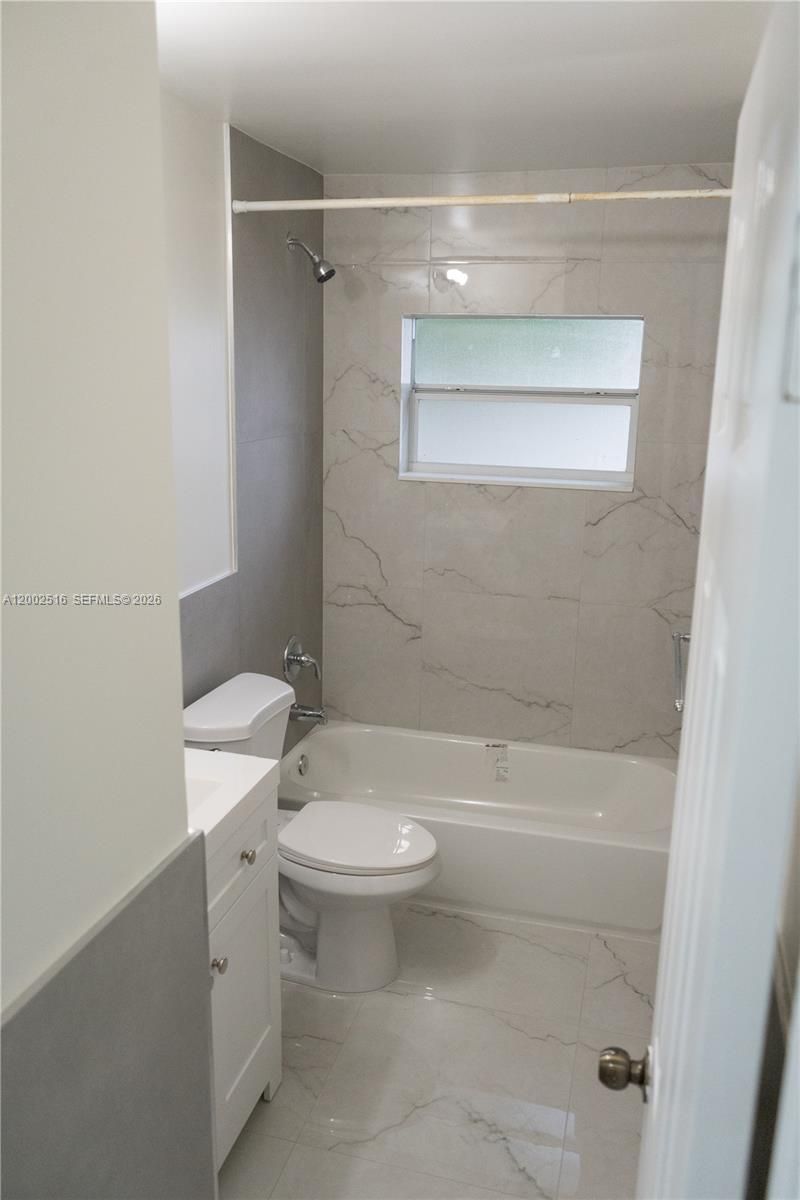 5400 NW 18th St, Unit 3N, Lauderhill, FL 33313 Photo