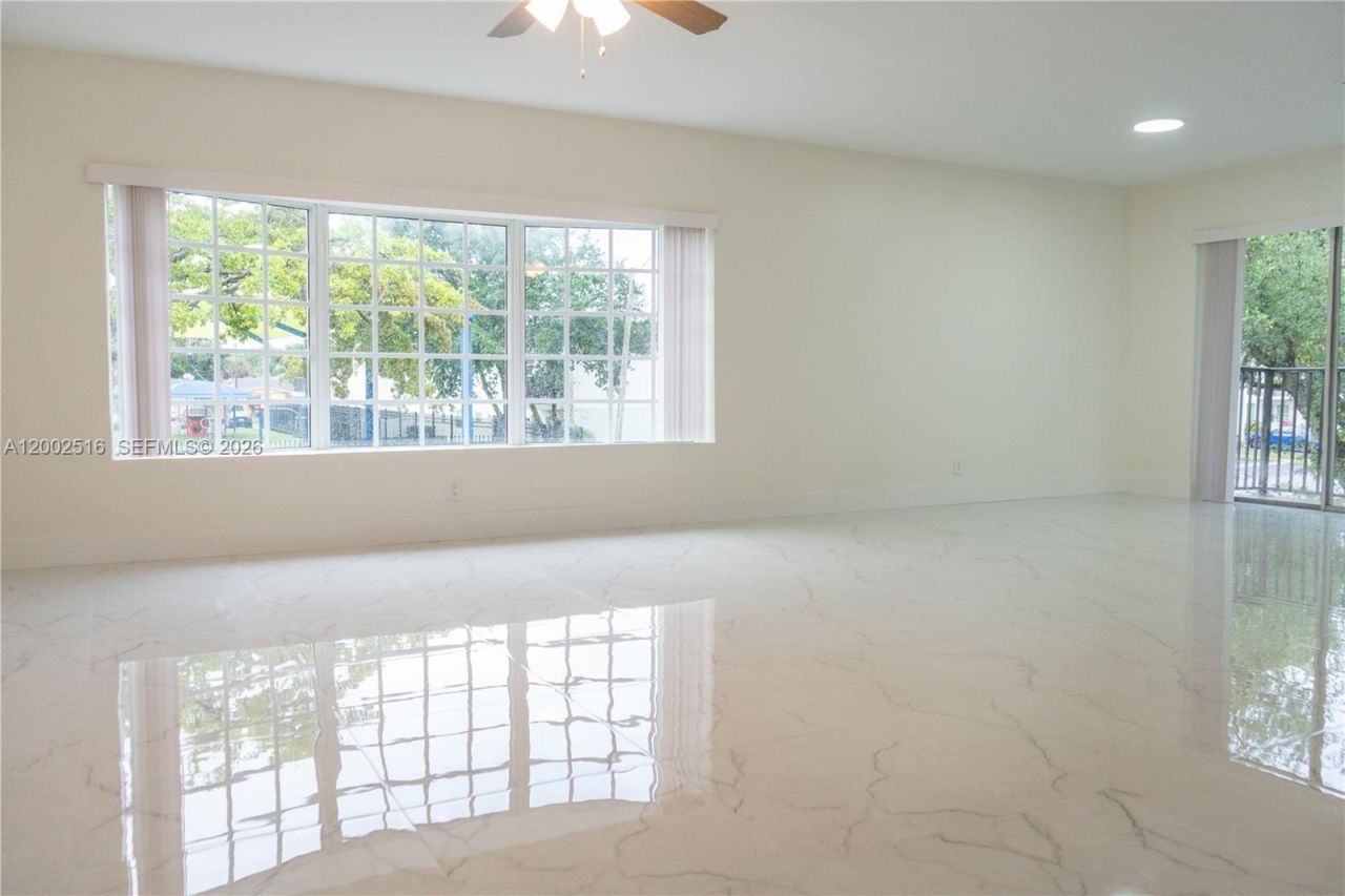 5400 NW 18th St, Unit 3N, Lauderhill, FL 33313 Photo
