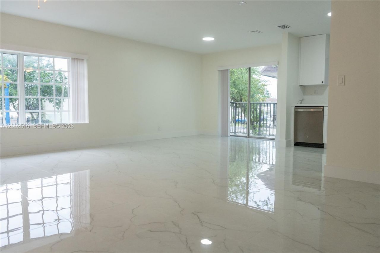 5400 NW 18th St, Unit 3N, Lauderhill, FL 33313 Photo