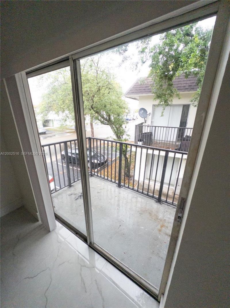 5400 NW 18th St, Unit 3N, Lauderhill, FL 33313 Photo