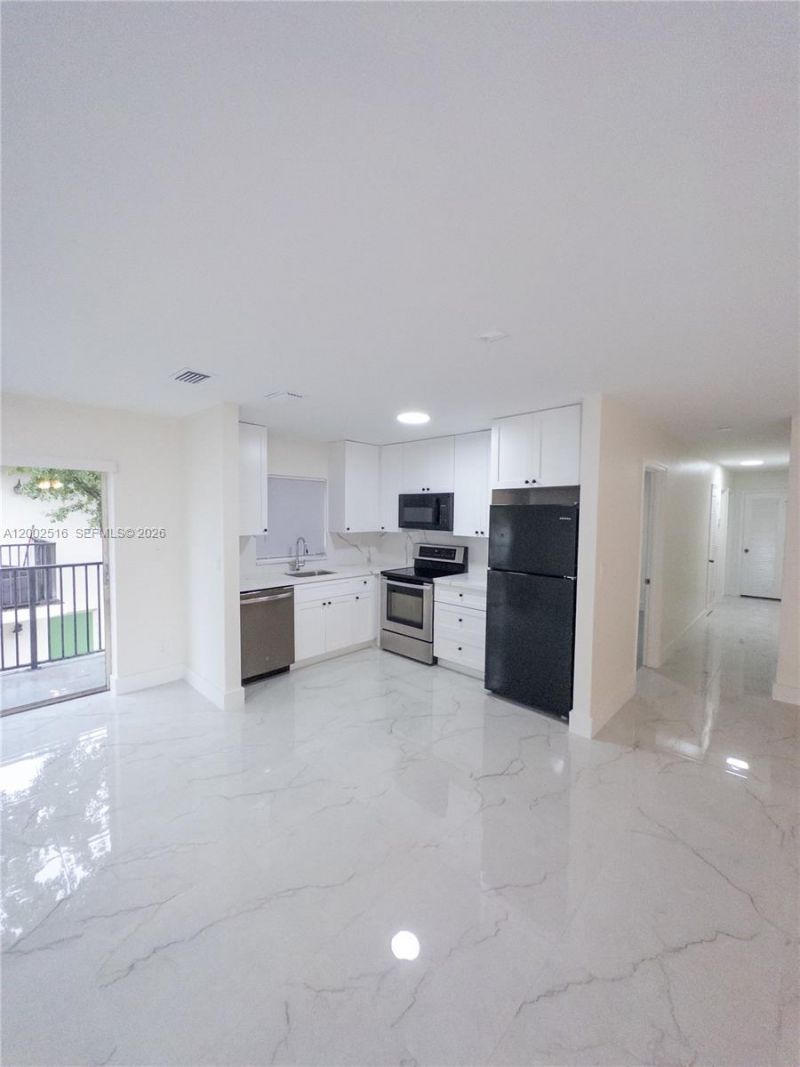 5400 NW 18th St, Unit 3N, Lauderhill, FL 33313 Photo
