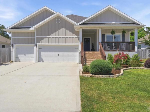 1567 Amaya Ln, Gulf Breeze, FL 32563