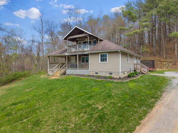 10071 Fortune Ridge RD , Bent Mountain, VA 24059