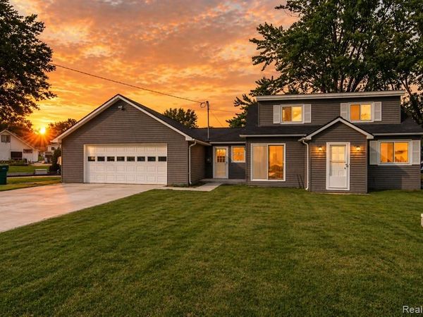 4340 Creedmore Street, Commerce Twp, MI 48382