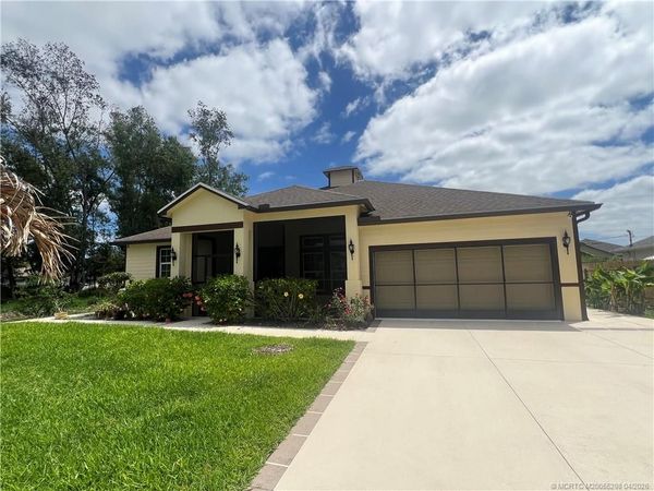 2961 SW Boxwood Circle, Port St Lucie, FL 34953