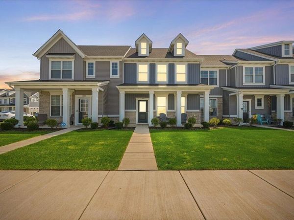 1043 E 117th Lane, Crown Point, IN 46307
