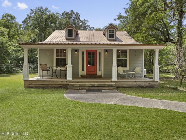 5082 Menge Avenue, Pass Christian, MS 39571