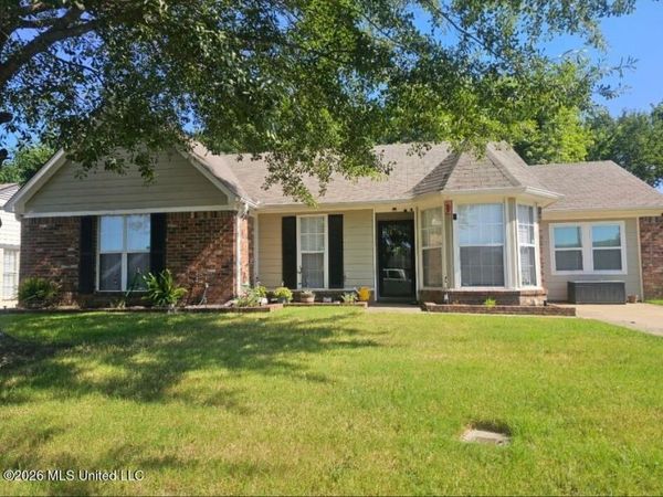 10638 Oak Leaf Drive, Olive Branch, MS 38654