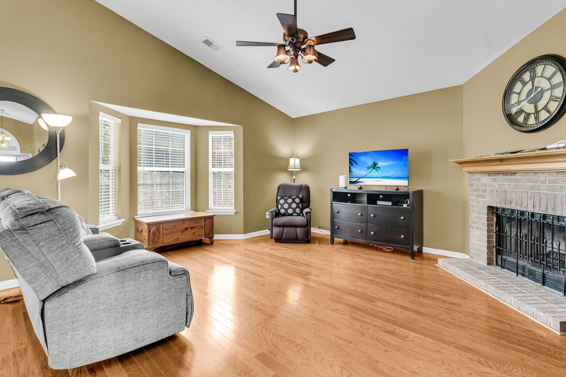 3464 Mulligan Drive Photo 5