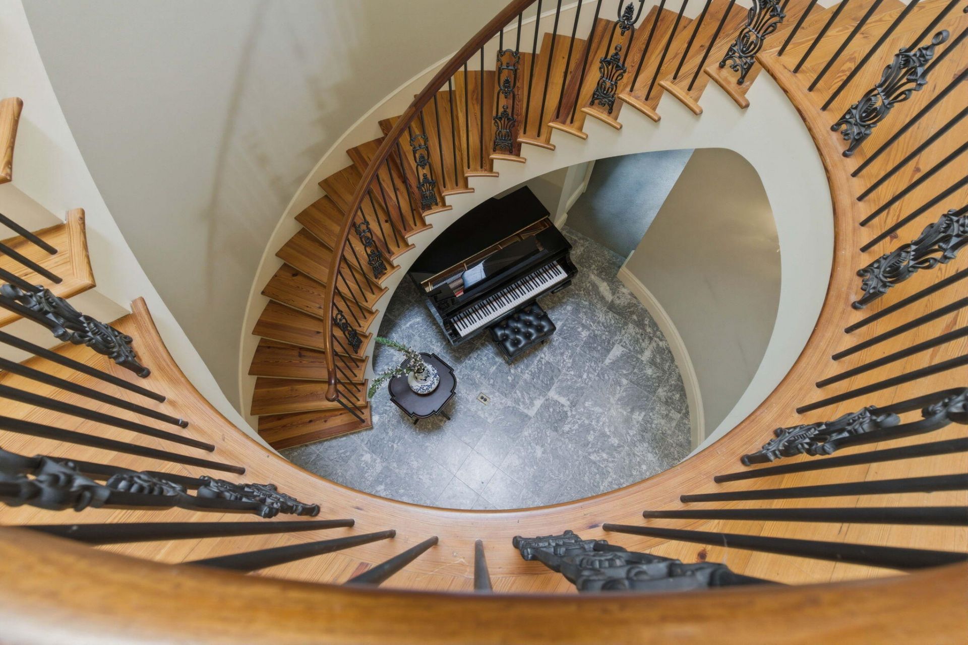 174 N Shelmore Boulevard Photo 10