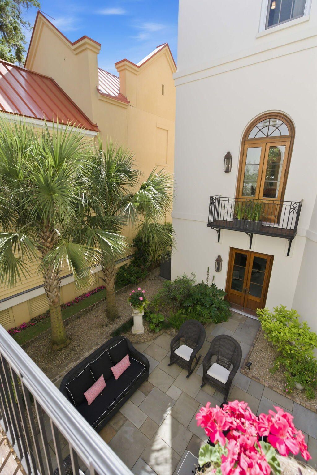 174 N Shelmore Boulevard Photo 33