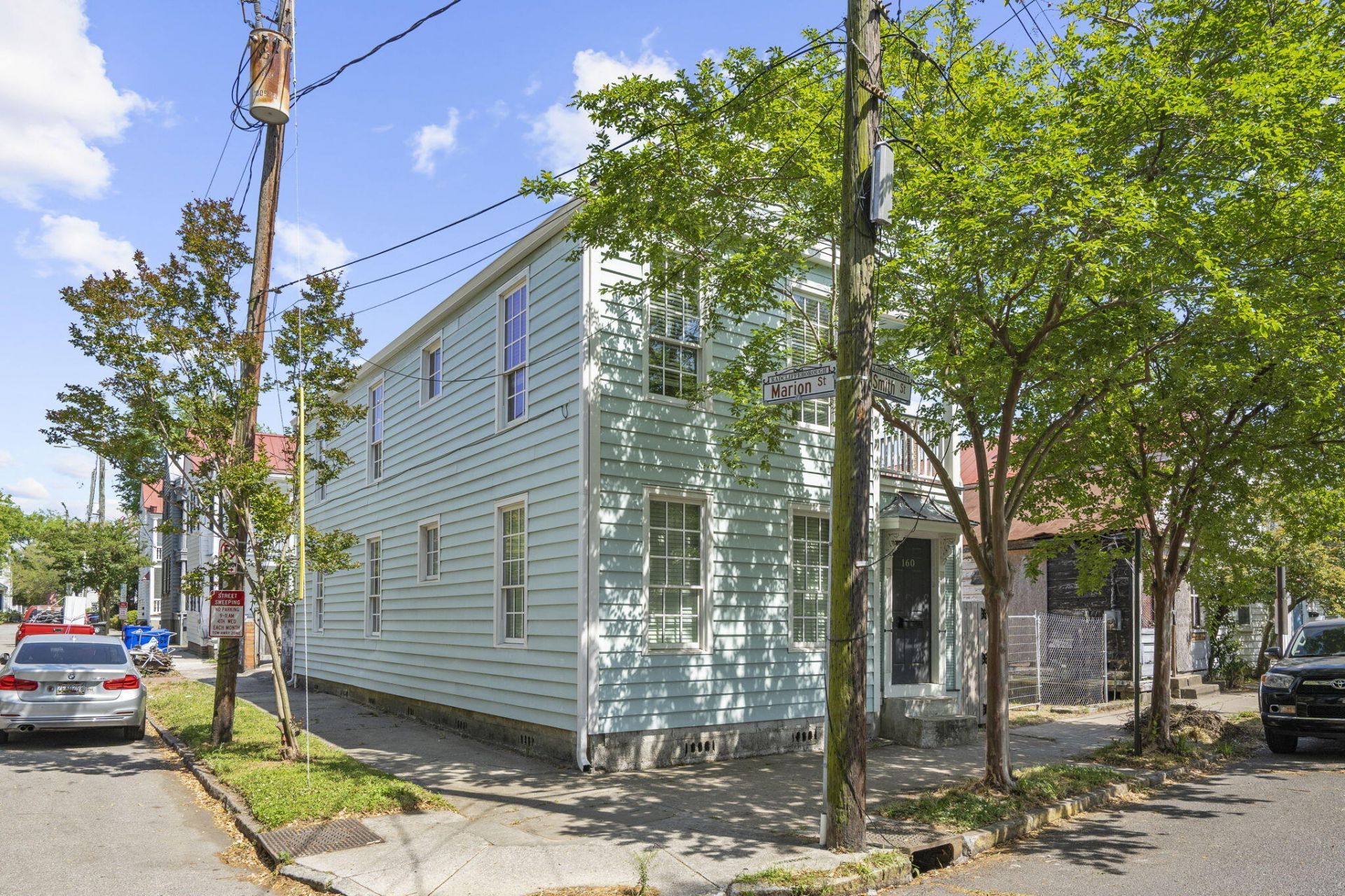 160 Smith Charleston, SC 29403