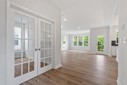 607 Crosswick Street photo 4