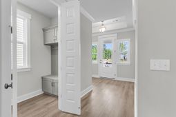 607 Crosswick Street photo 4