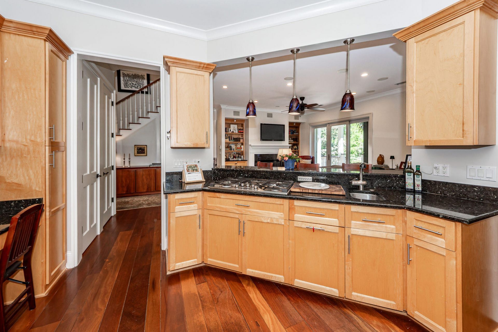 599 Two Mile Run Photo 17