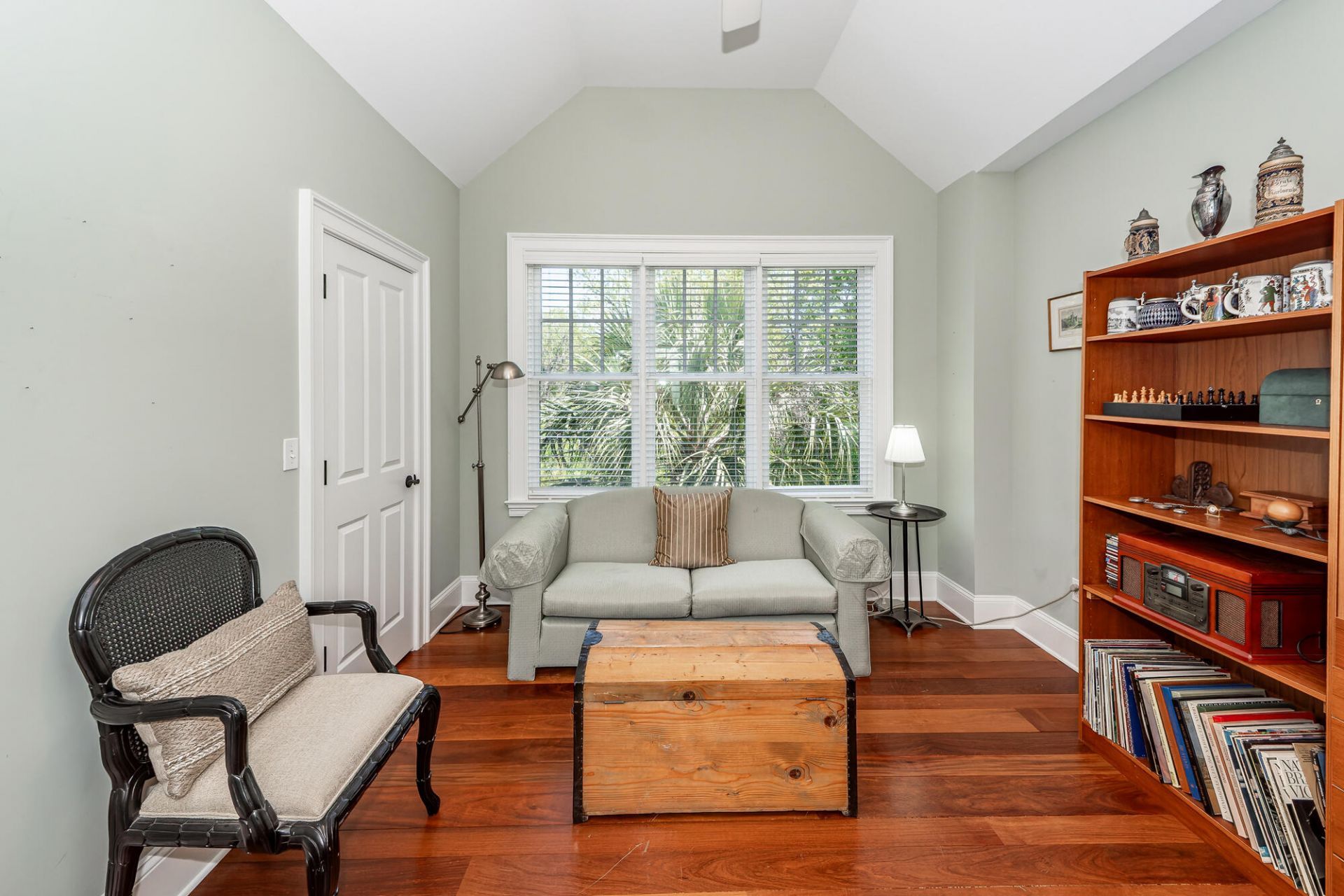 599 Two Mile Run Photo 47