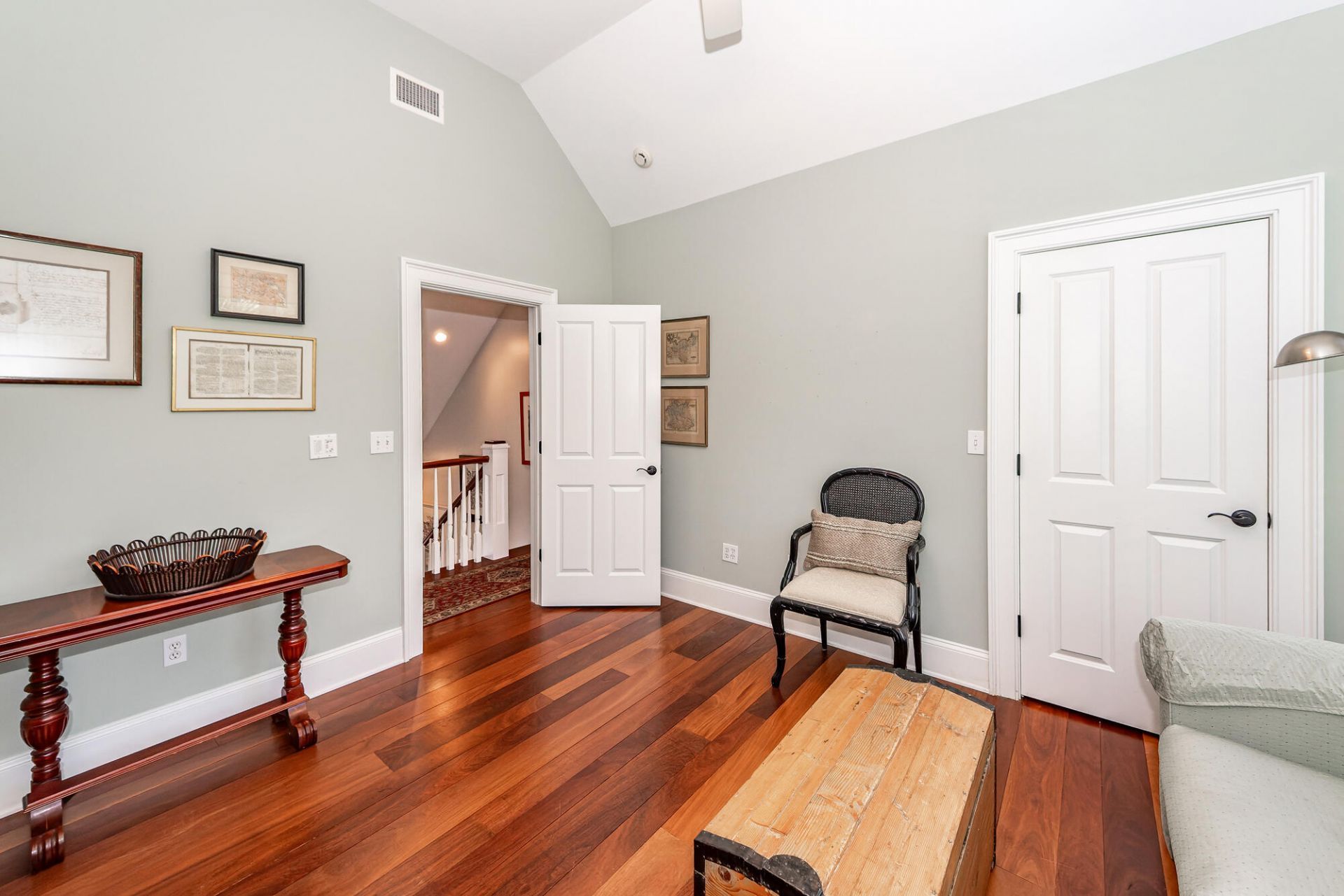 599 Two Mile Run Photo 48