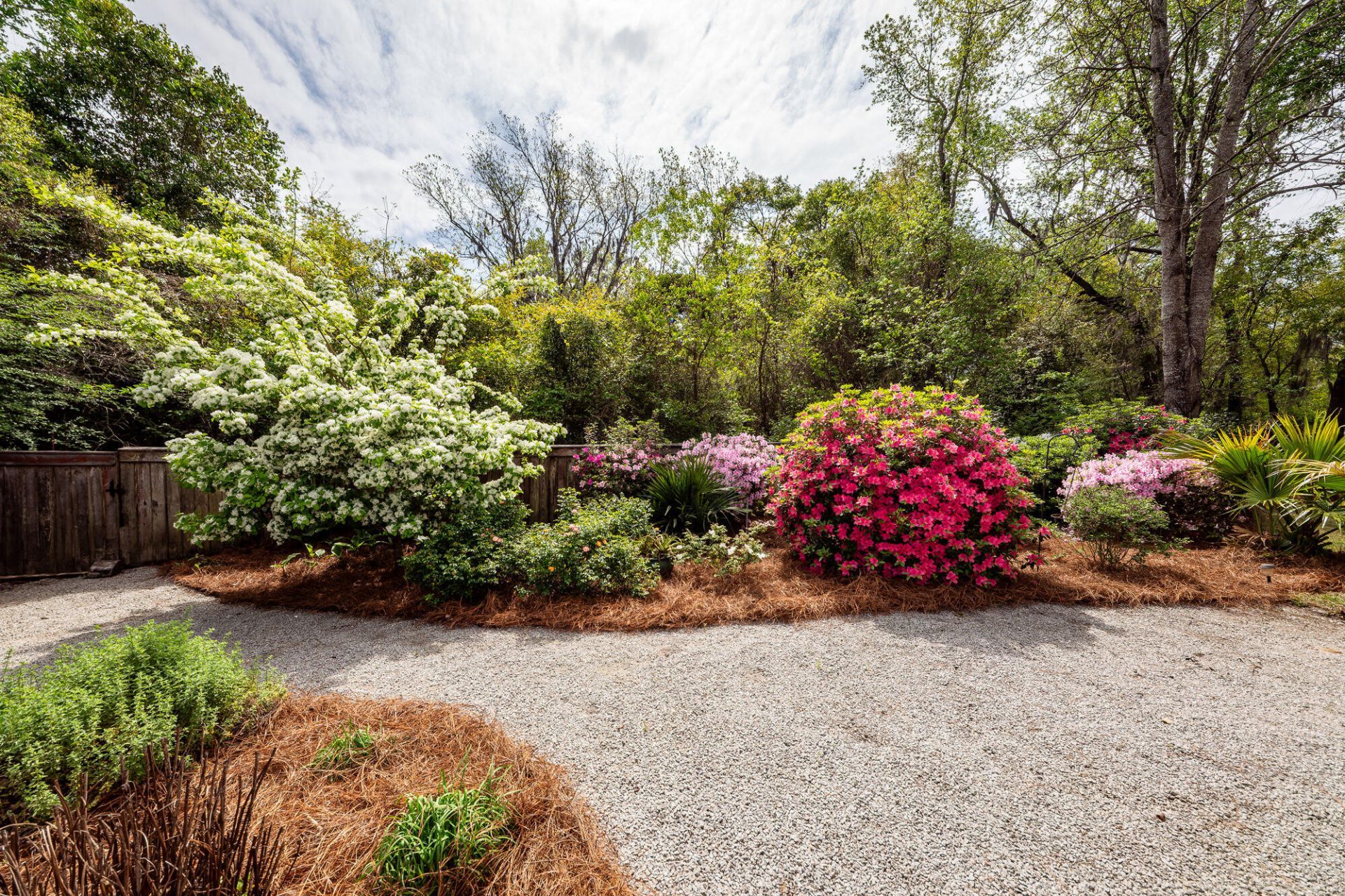 599 Two Mile Run Photo 7