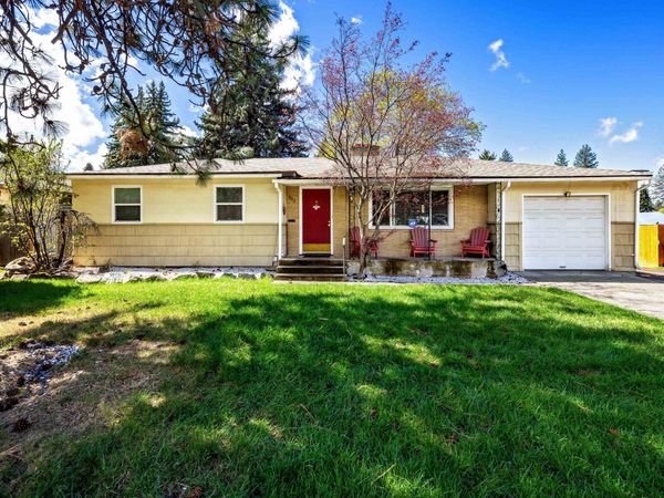 902 S Freya St, Spokane, WA 99202