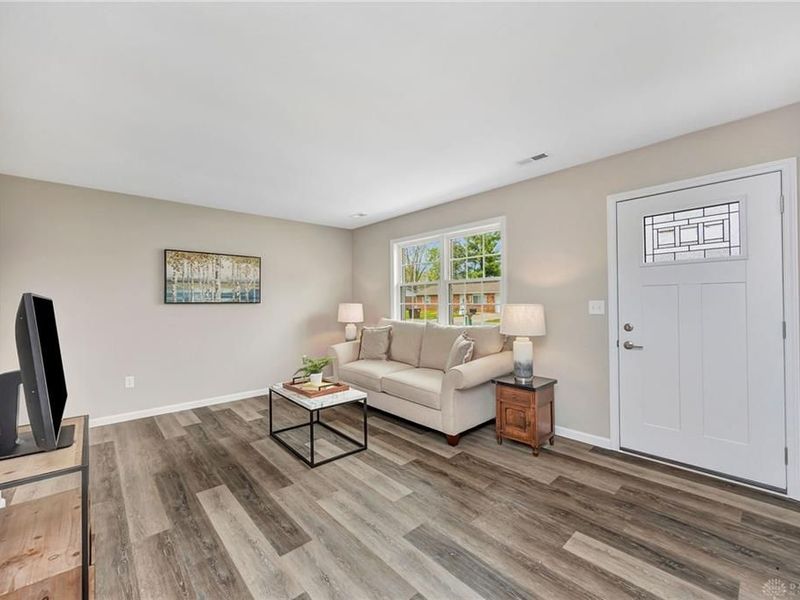 417 Elmwood Drive, Eaton, OH 45320 Photo 3