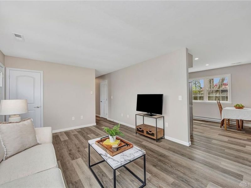 417 Elmwood Drive, Eaton, OH 45320 Photo 4