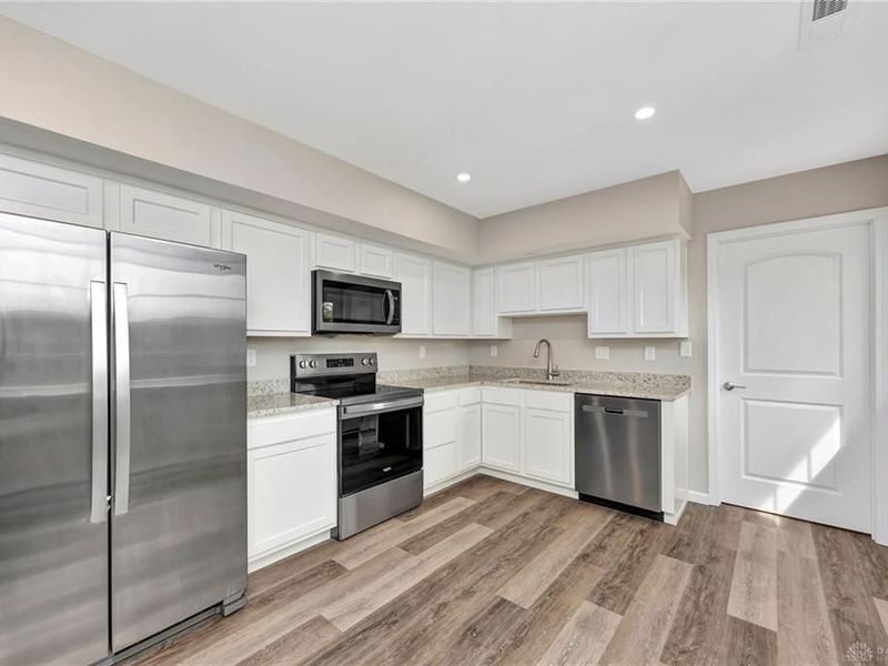 417 Elmwood Drive, Eaton, OH 45320 Photo 5