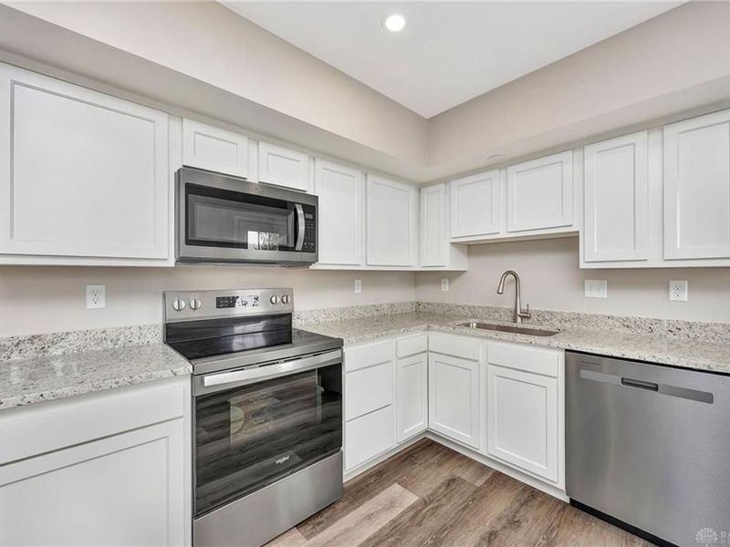 417 Elmwood Drive, Eaton, OH 45320 Photo 6