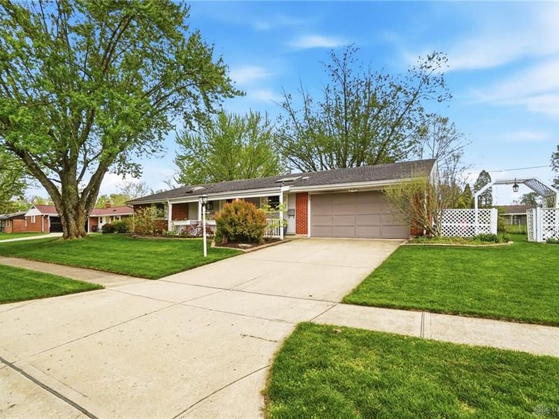 4528 Sydenham Road, Englewood, OH 45322 Photo 3