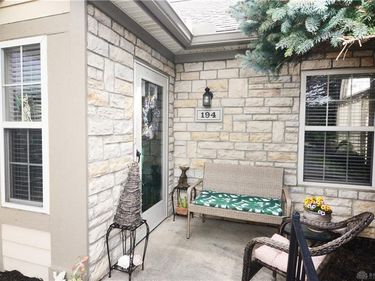 194 Villa Pointe Drive, Springboro, OH 45066