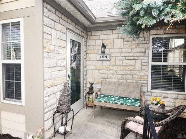 194 Villa Pointe Drive, Springboro, OH 45066