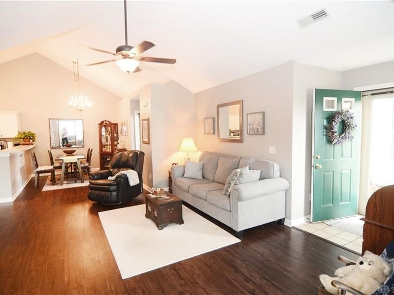 194 Villa Pointe Drive, Springboro, OH 45066 Photo 14