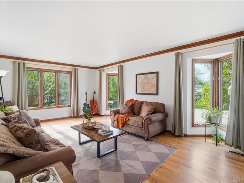 5082 Jameswood Circle, Kettering, OH 45429 Photo 10