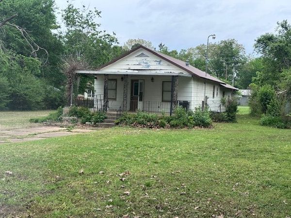 1008 Lakeshore Road, Bull Shoals, AR 72619