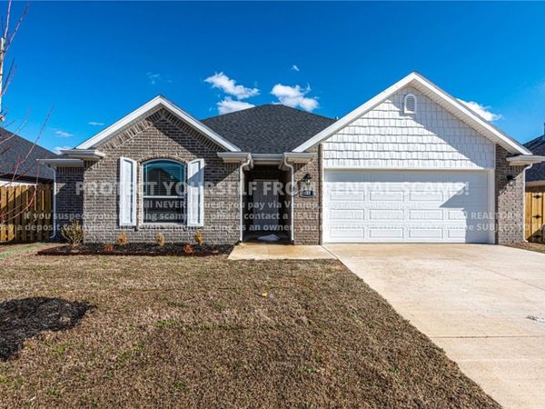 411 Coconut Lane, Centerton, AR 72719