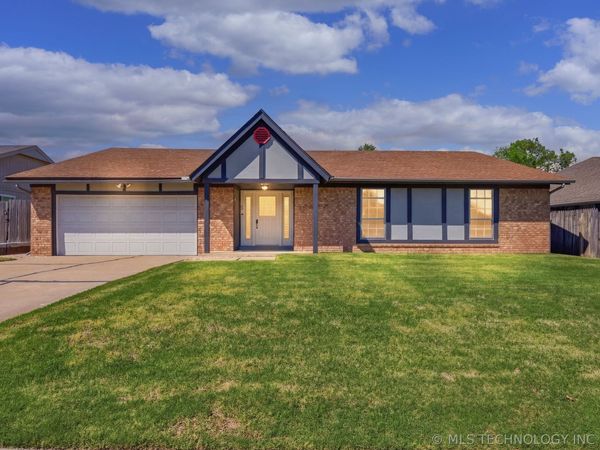 9027 E 60th Street , Tulsa, OK 74145