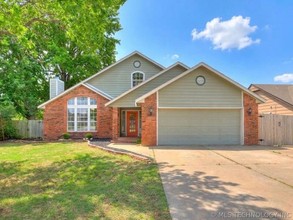 8800 N 123rd East Avenue, Owasso, OK 74055