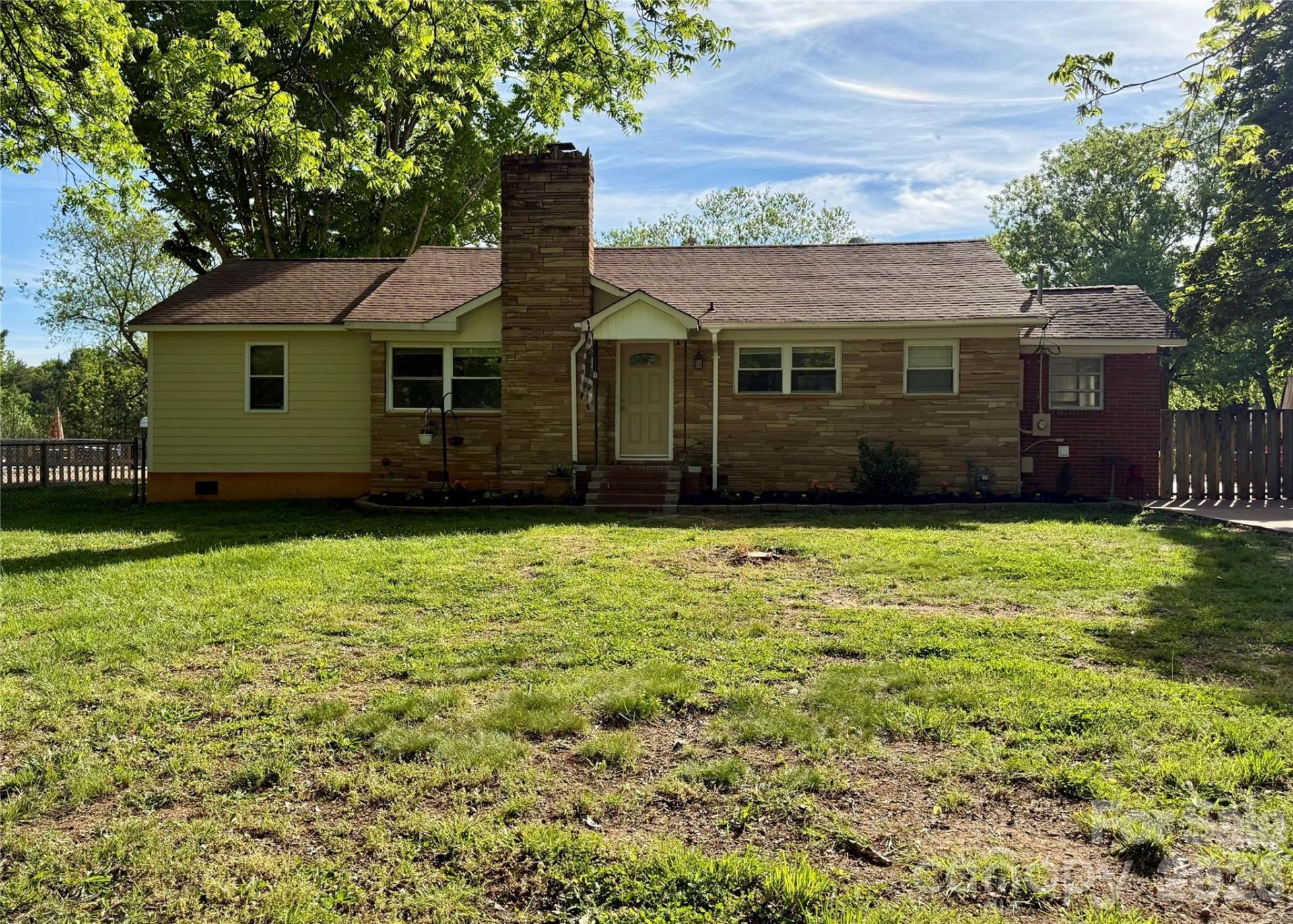 991 Shearers Road, Mooresville, NC 28115 Main Photo