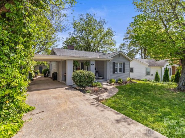 373 Scott Street , Mount Holly, NC 28120