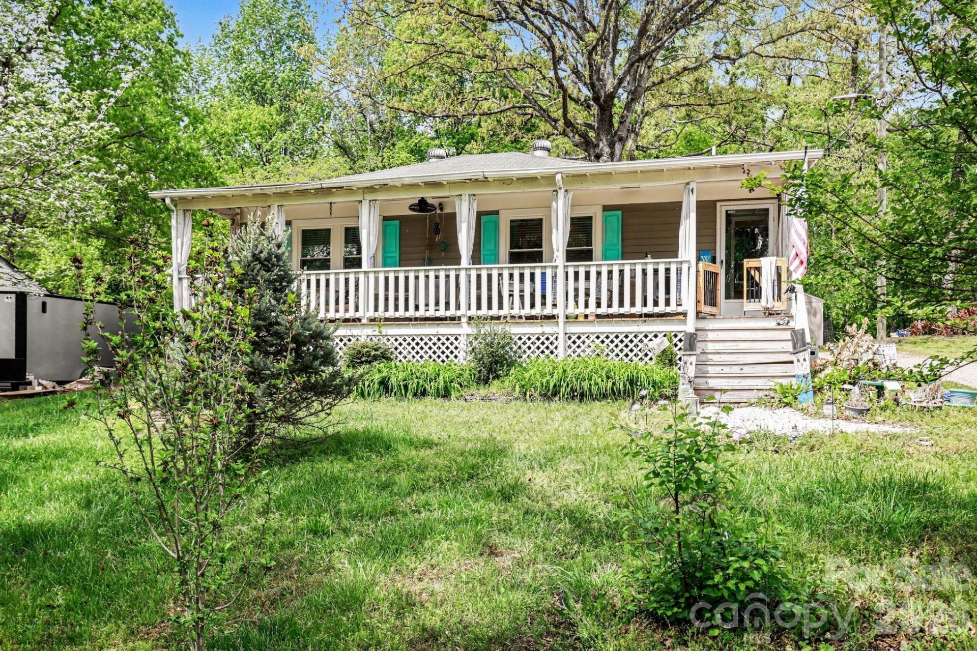 403 Oakdale Avenue , Kannapolis, NC 28083 Main Photo